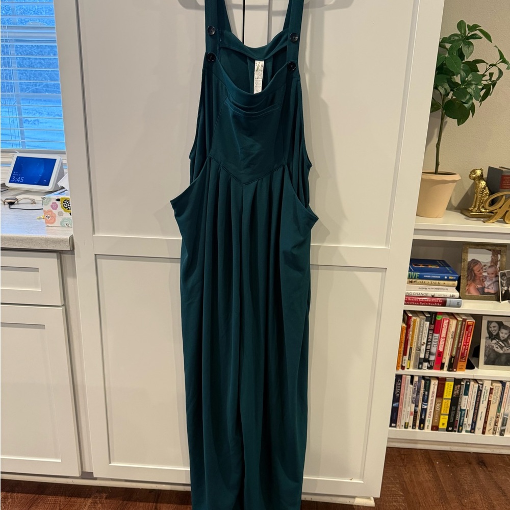 HALARA Green Jumpsuit - Picture 2 of 11
